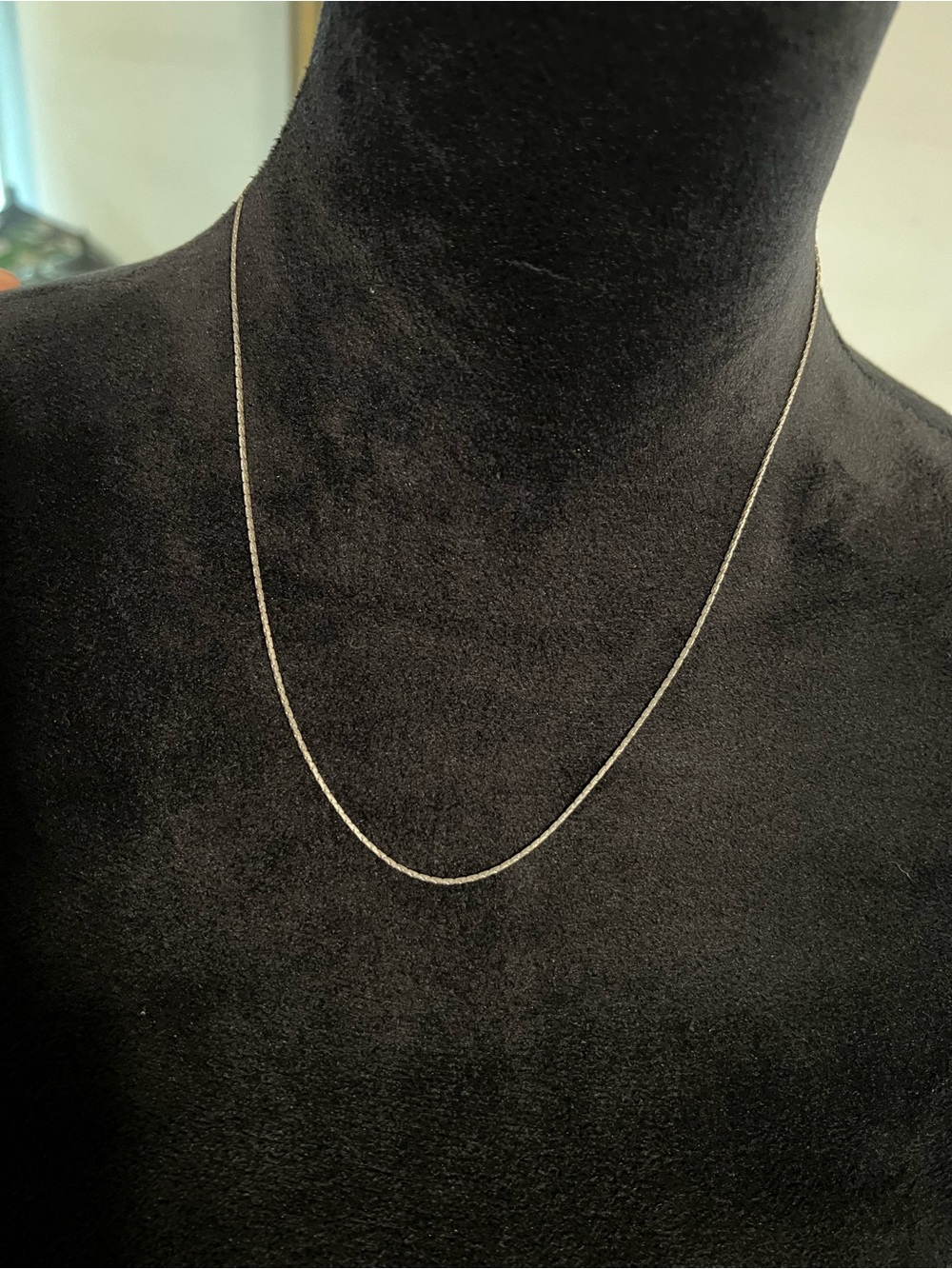 Classic Minimalist Silver toned Chain 20” Necklace - Women's Jewelry